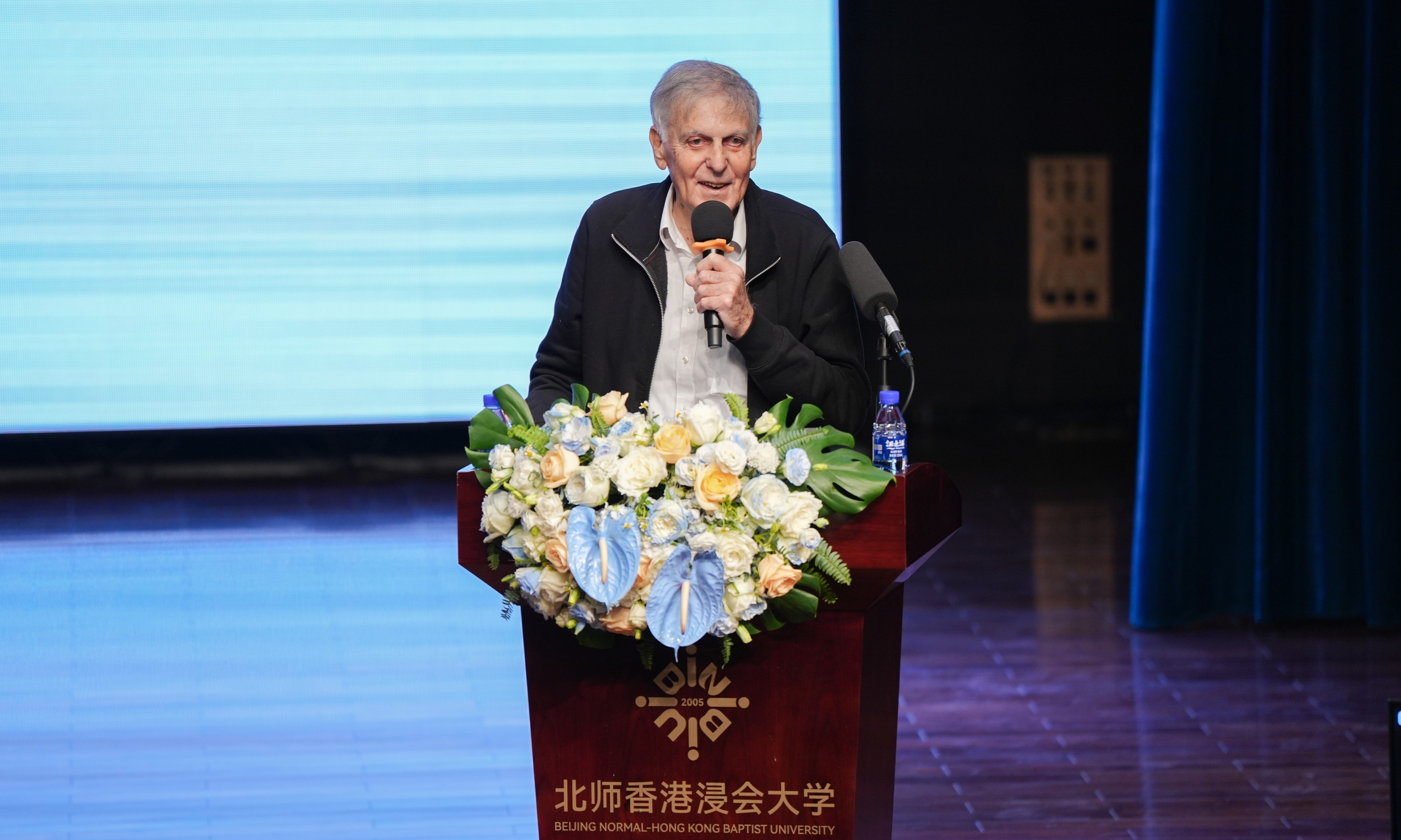 丹•谢赫特曼(Dan Shechtman)教授走进北师港浸大(BNBU)(摄影:李海珊)
