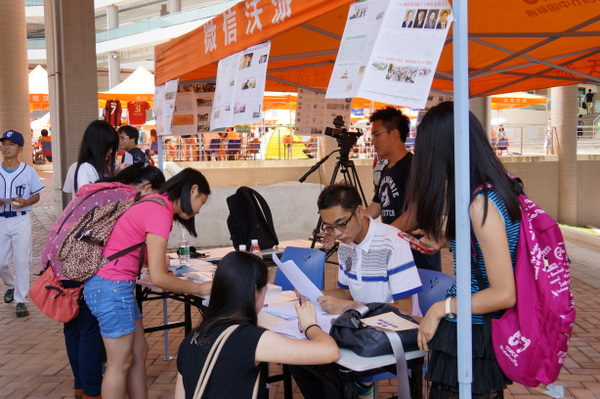 20130911 student clubs recruitment09