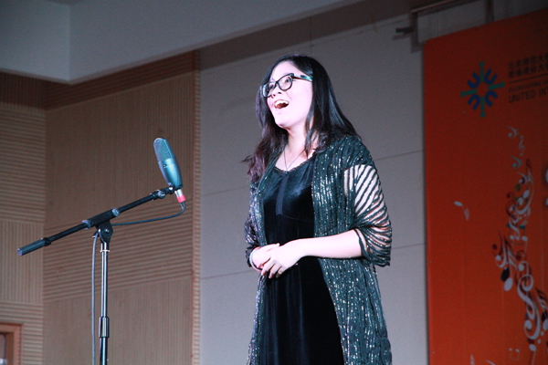 20131204-Hark the herald angles sing- Moira Lee