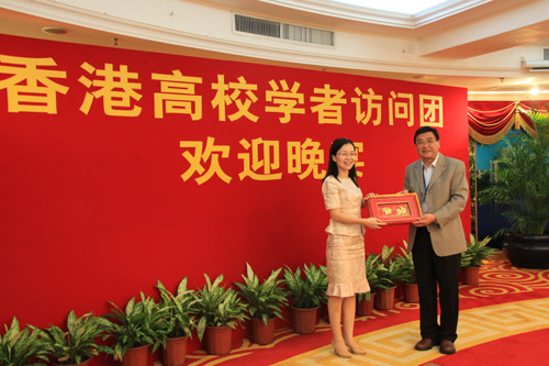 img_585078585.jpg img_585078585.jpg